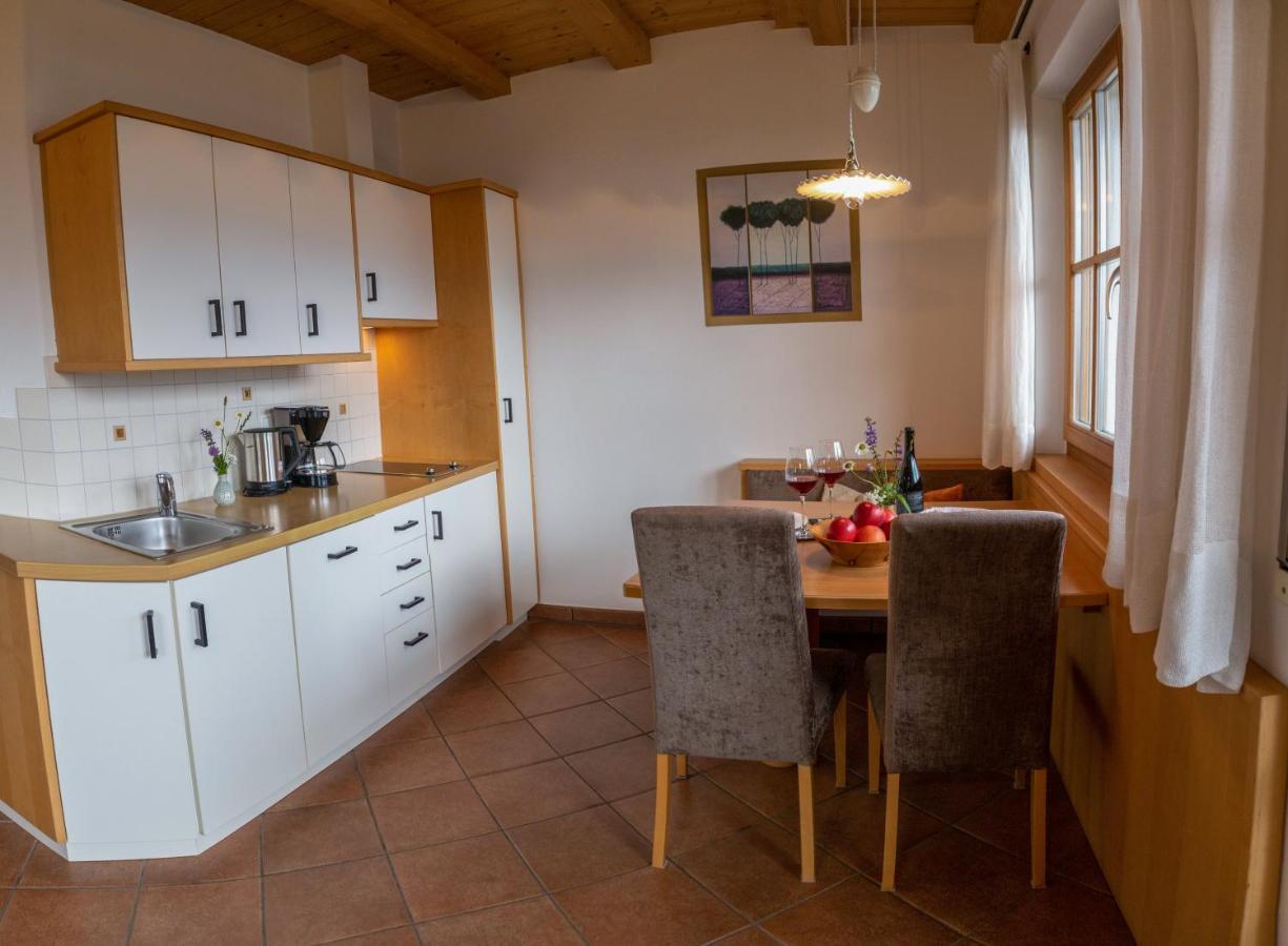 Schwarzplatterhof Lägenhet Merano Exteriör bild