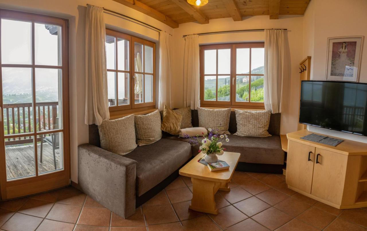 Schwarzplatterhof Lägenhet Merano Exteriör bild