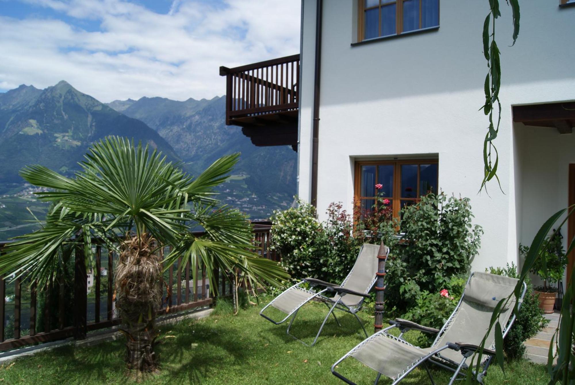 Schwarzplatterhof Lägenhet Merano Exteriör bild