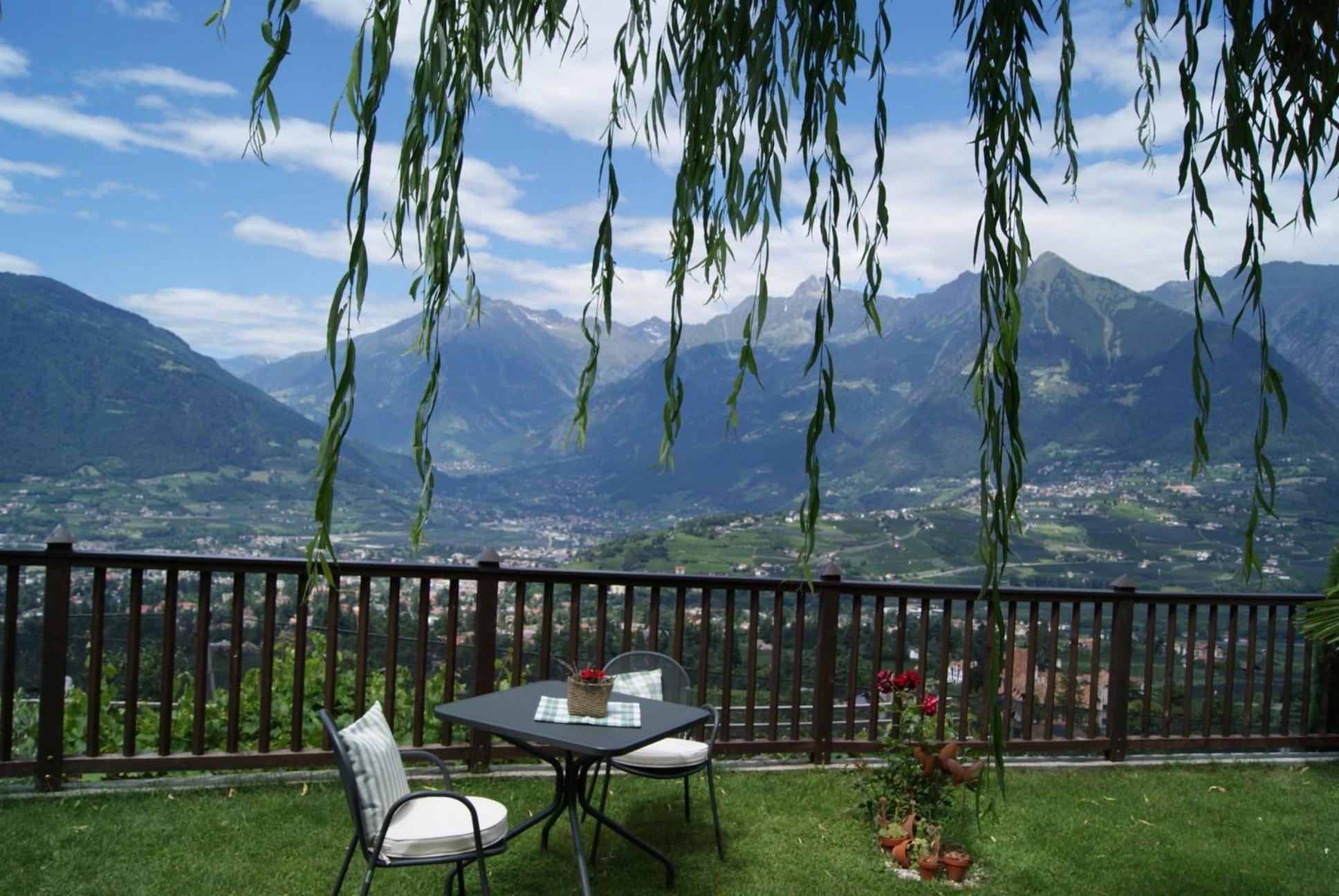 Schwarzplatterhof Lägenhet Merano Exteriör bild