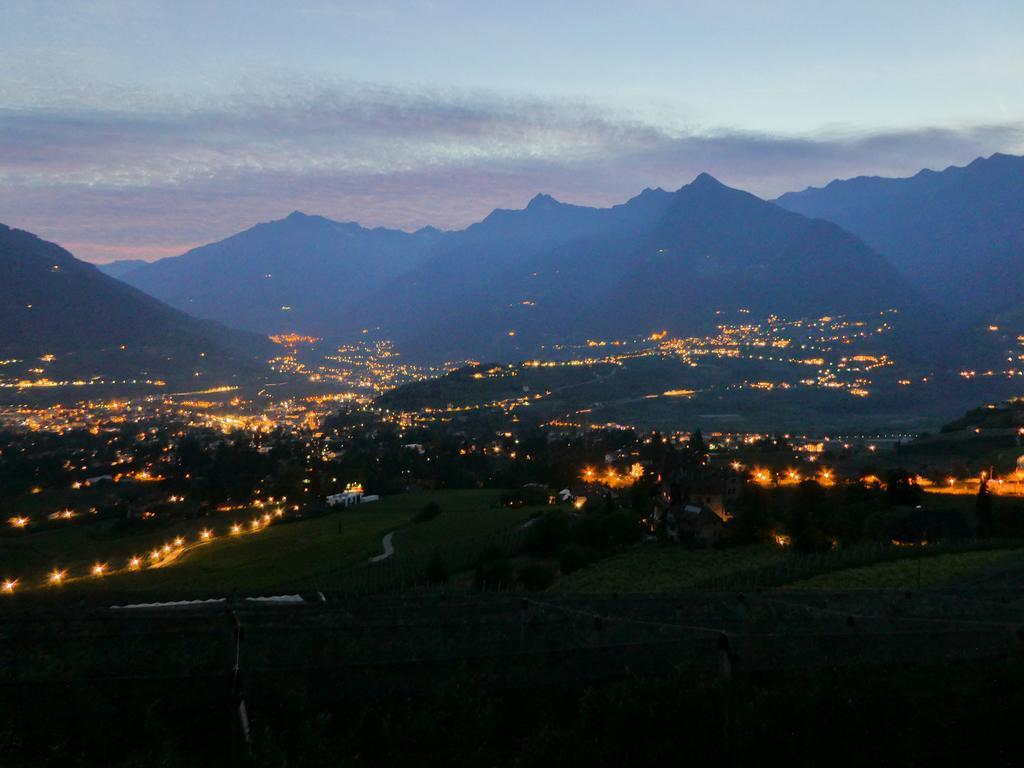 Schwarzplatterhof Lägenhet Merano Exteriör bild