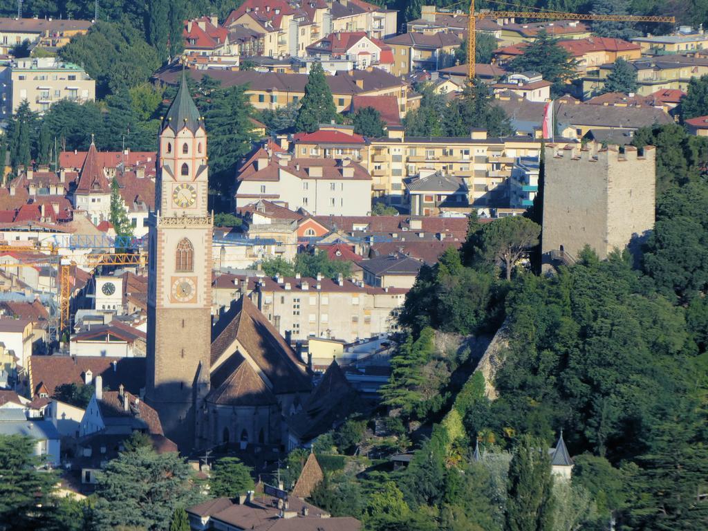 Schwarzplatterhof Lägenhet Merano Exteriör bild